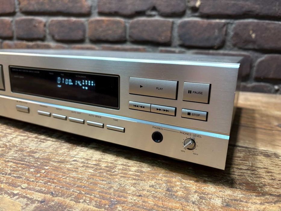 Odtwarzacz CD Denon DCD-560