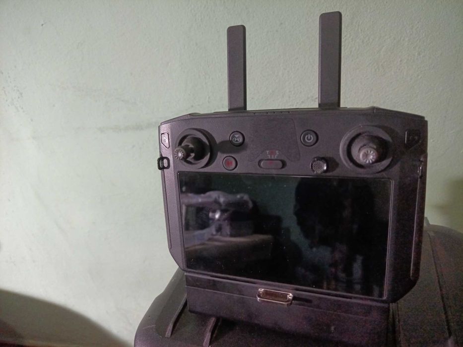 Станция зарядки ; батарея (4 шт) пульт всё для Dji Matrice 300RTK.