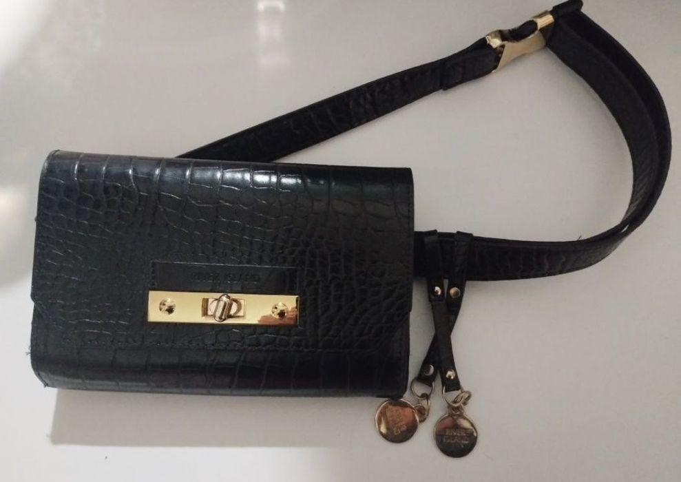 Подарую сумку гарну