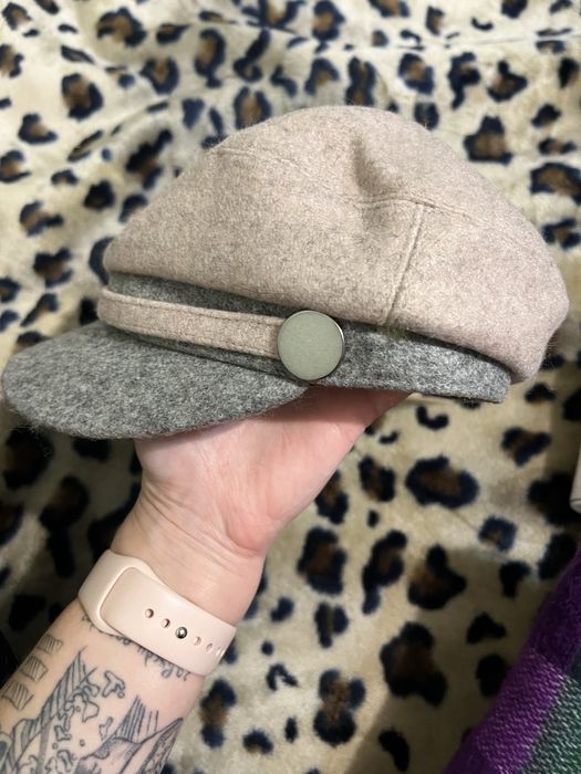 Продам нові берети,кепки