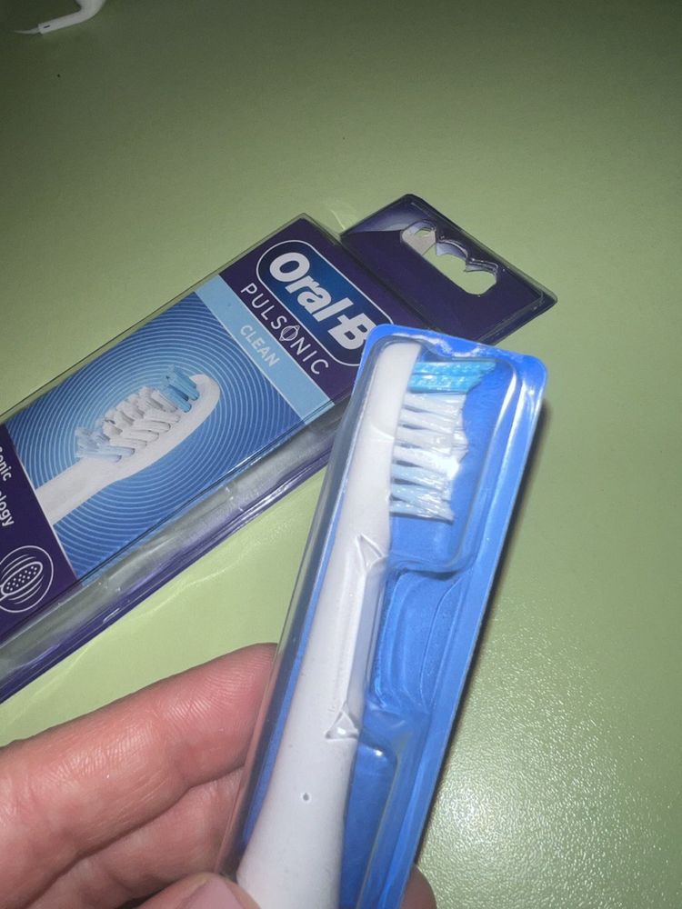 Змінні насадки Oral-B Pulsonic Clean для електричної щітки