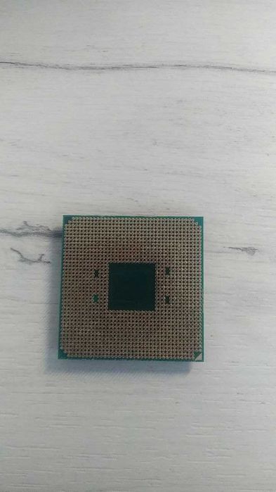 Процессор AMD Ryzen 3 3200g