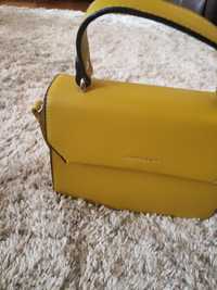 Жовта жіноча сумочка