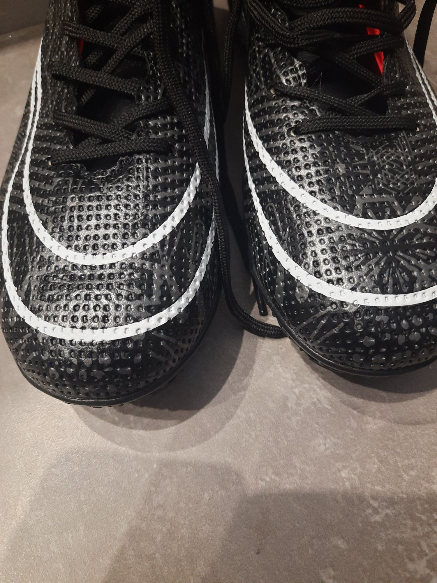 Buty 43  Turfy   *NOWE *