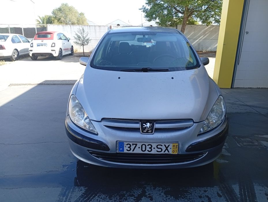 Peugeot 307 um 1.6 a gasolina 2002 aceito troca