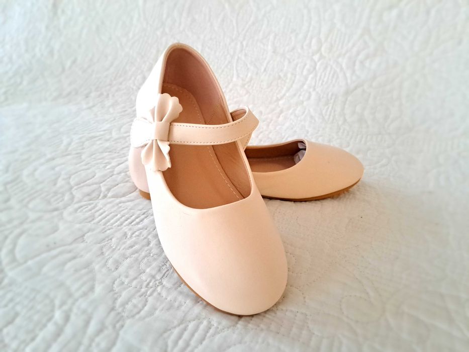 Buty balerinki, dziewczynka 36, 22,5 cm. Ecru.