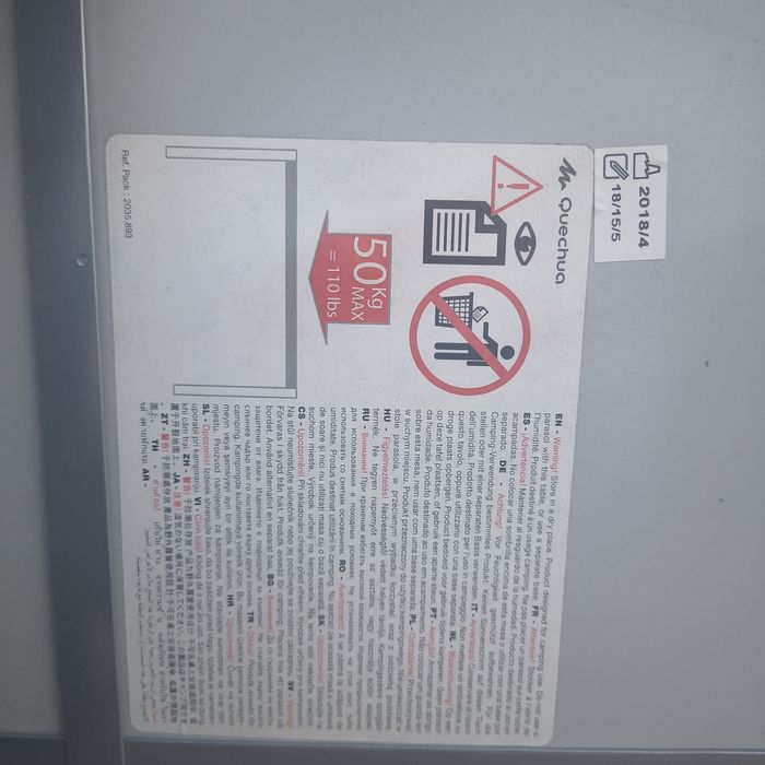 Stół kempingowy składany + 4 taborety Quechua dla 4-6 osób