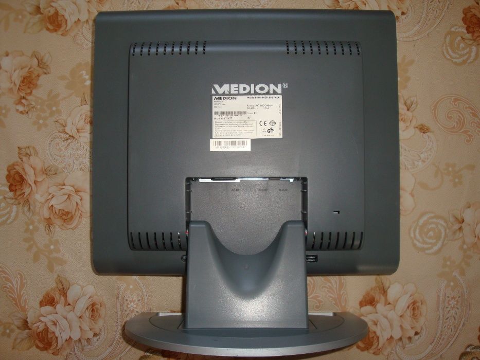 Monitor 19 cali Medion