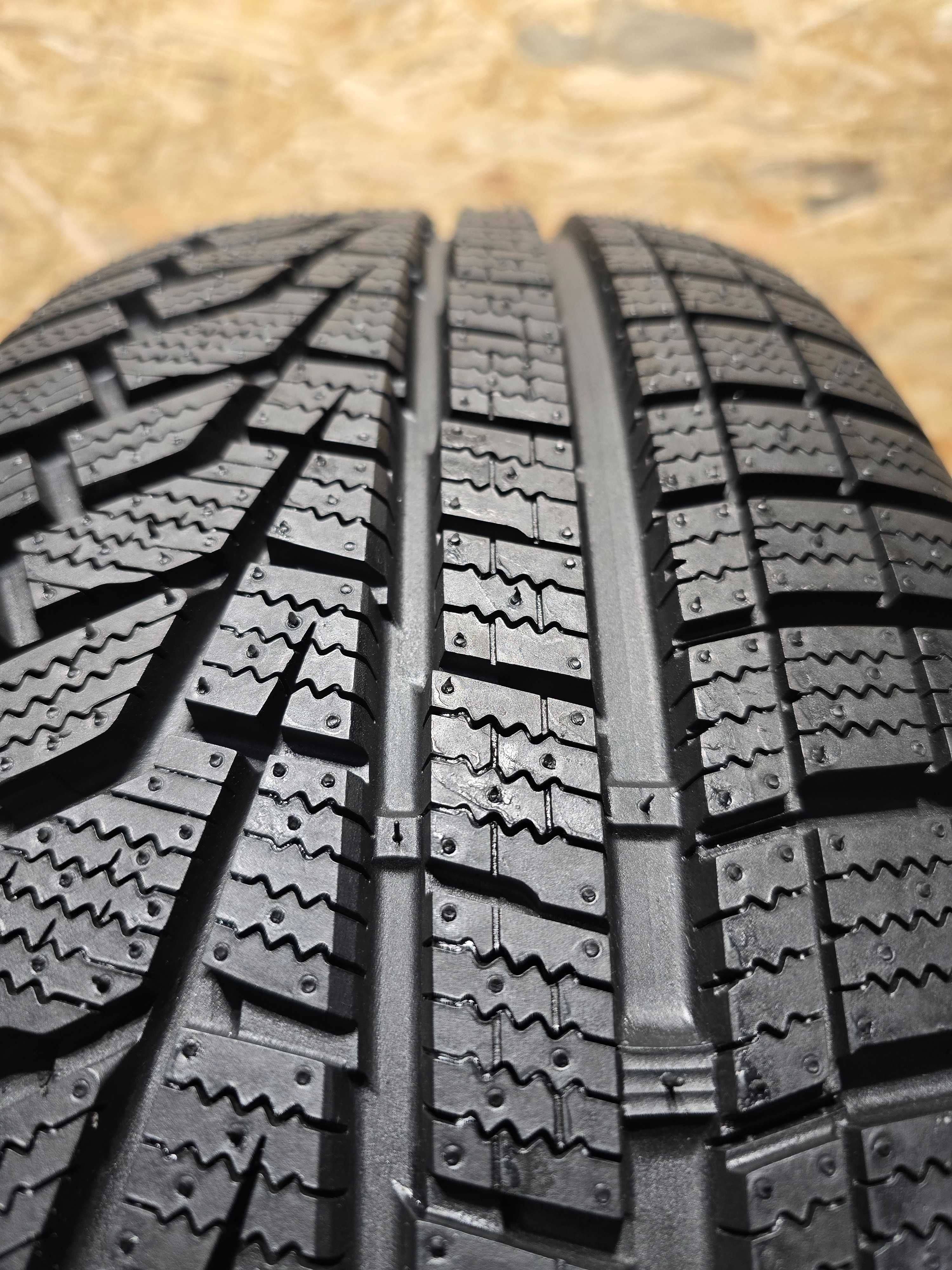 Opona pojedyńcza 235/60/17 106H XL Hankook Winter icept Evo 2 SUV