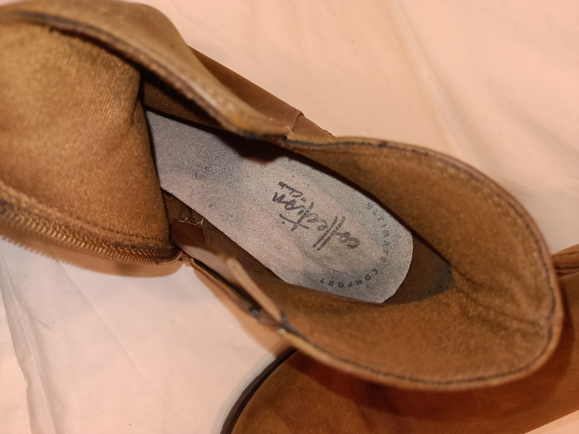 Clarks kozaki botki roz 38 dł wkł 23,5 cm
