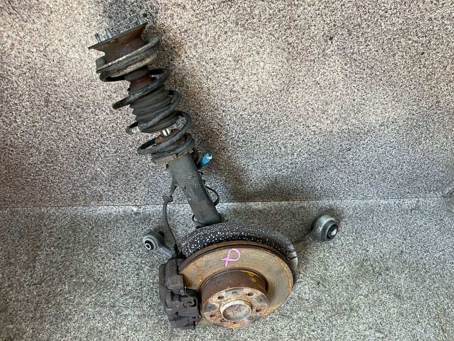 Kopyto zawieszenie mcperson wahacze prawy przod BMW X1 E84 S-Drive 2.0D N47