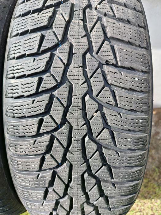 Sprzedam opony zimowe Nokian
