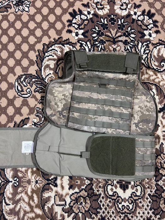 Продам бронижелет з балістикою бу