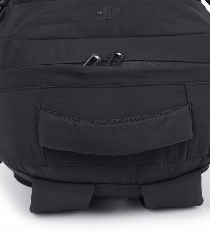 Plecak Szkolny 4f | Pojemność 18l | Z Przegrodą Na Laptopa | Czarny