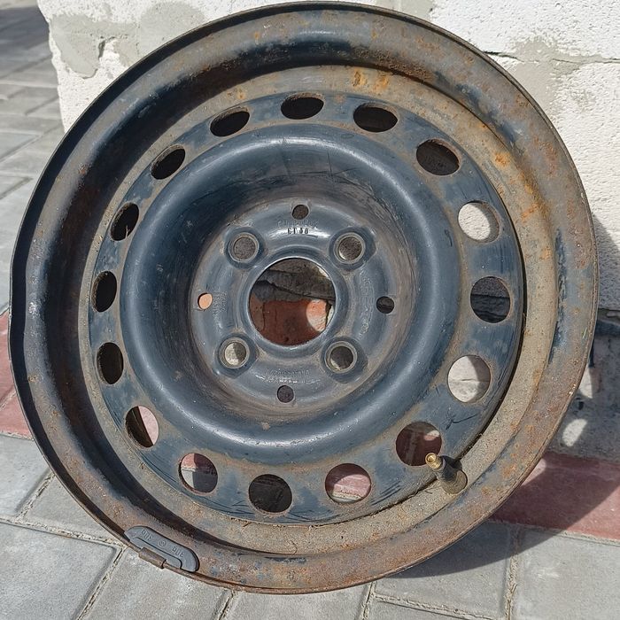Продам комплект дисків R13 4×100