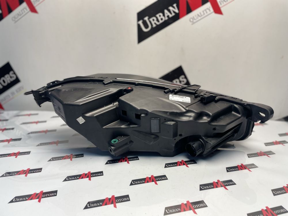 Фара ліва Jaguar XF Jaguar F-Pace Led GX6313W0