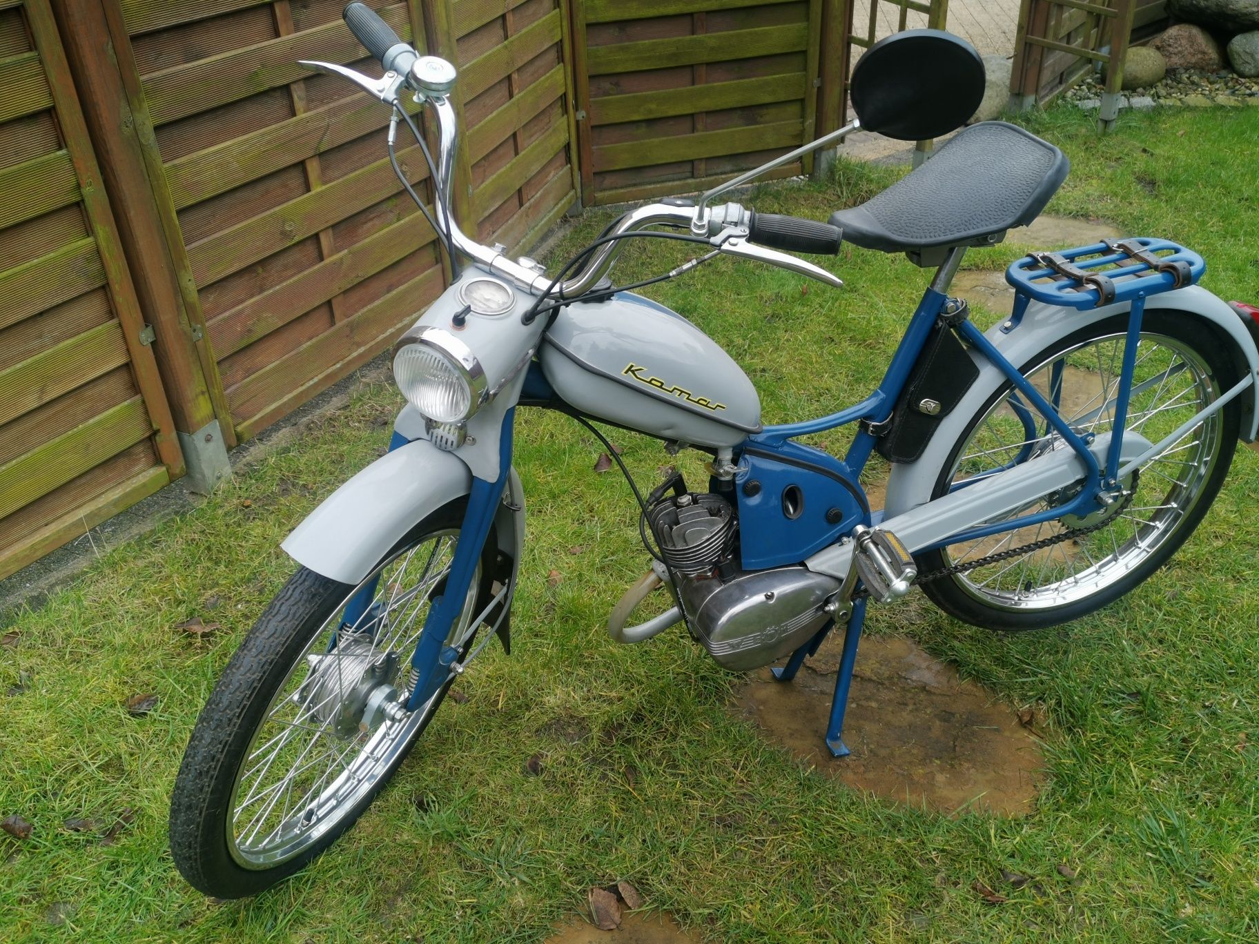 Komar MR 232 Sztywniak