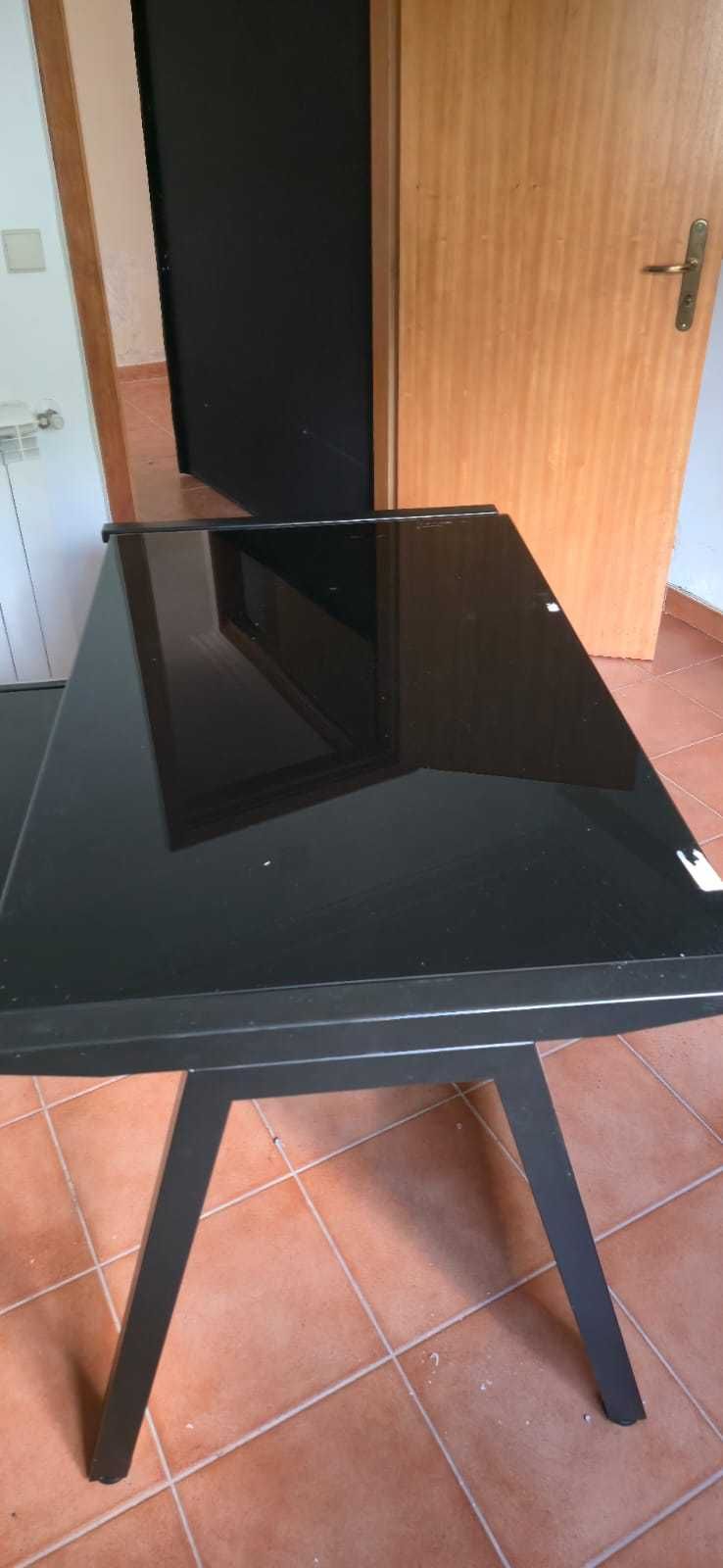 Secretária moderna em vidro preto