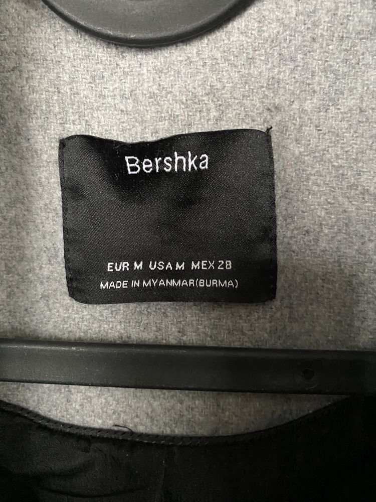 Plaszcz bershka