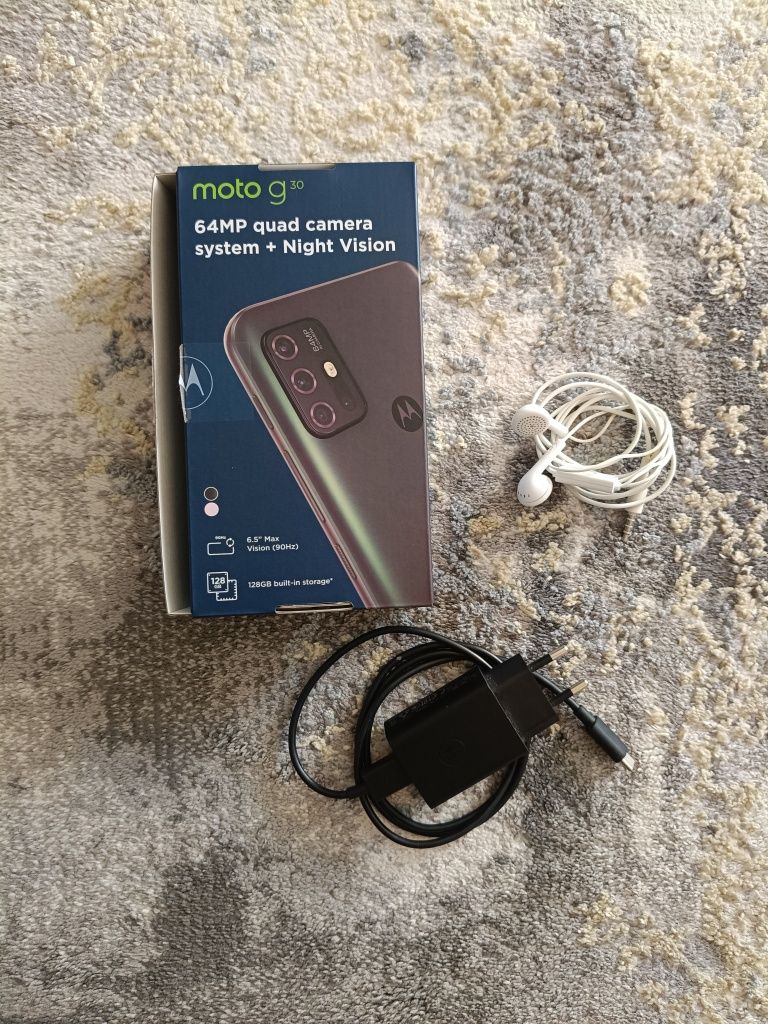 Smartfon Motorola Moto G30 6/128GB