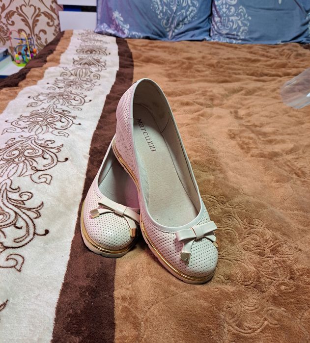 Туфлі жіночі, черевики жіночі на танкетці