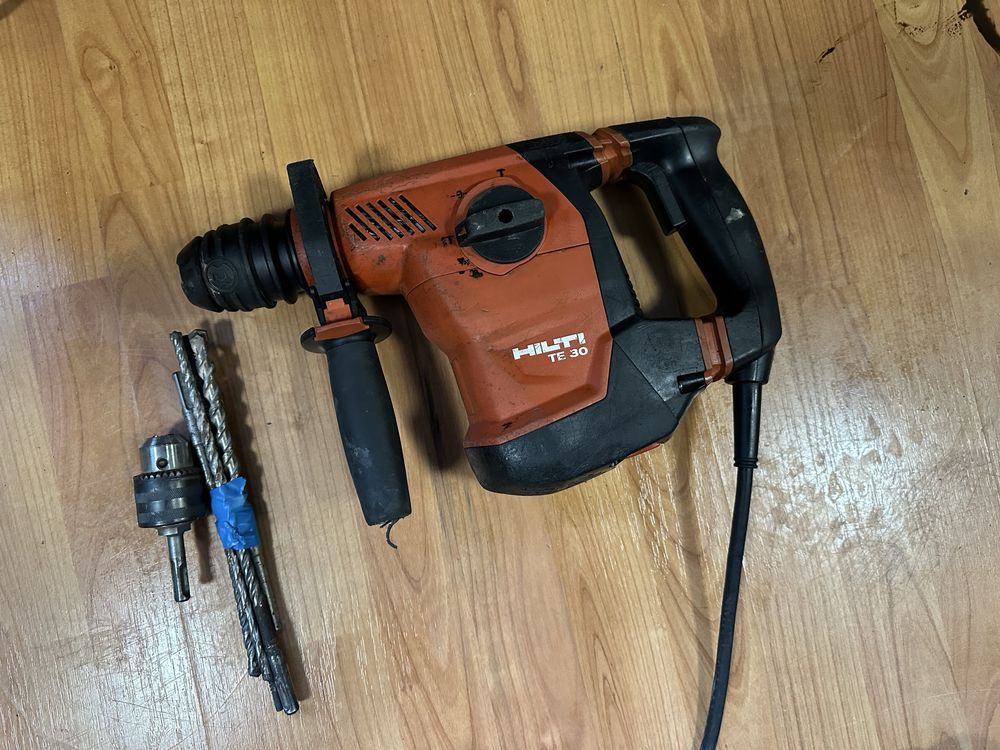 Młotowiertarka Hilti Te30 AVR-ATC Zestaw Dłuta