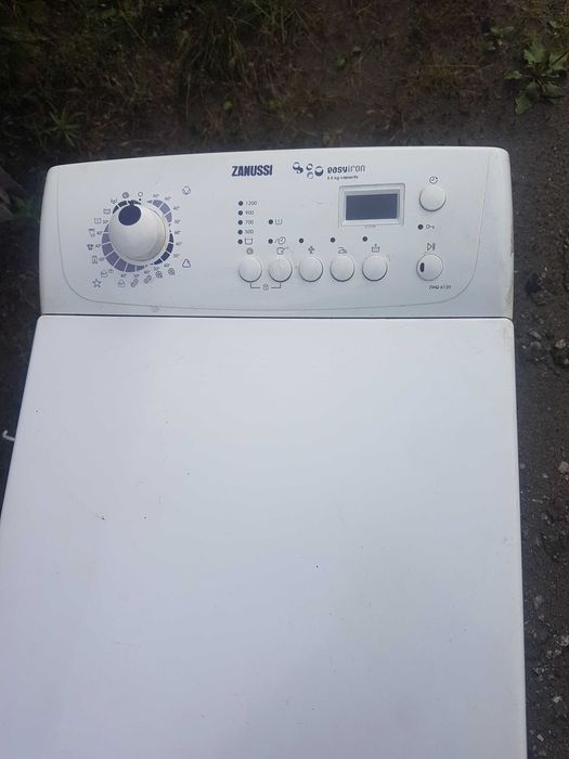 Стиральная машина  Zanussi ZWQ 6120