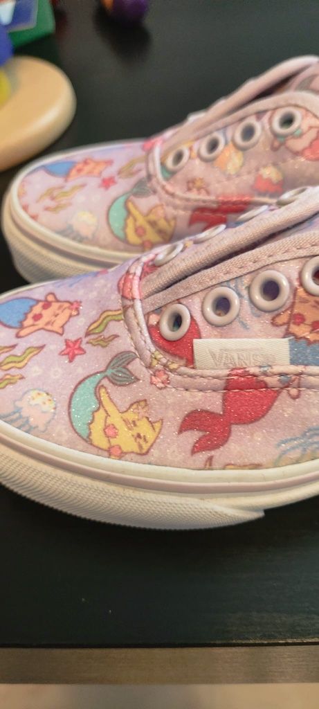 Tênis Vans Sereias