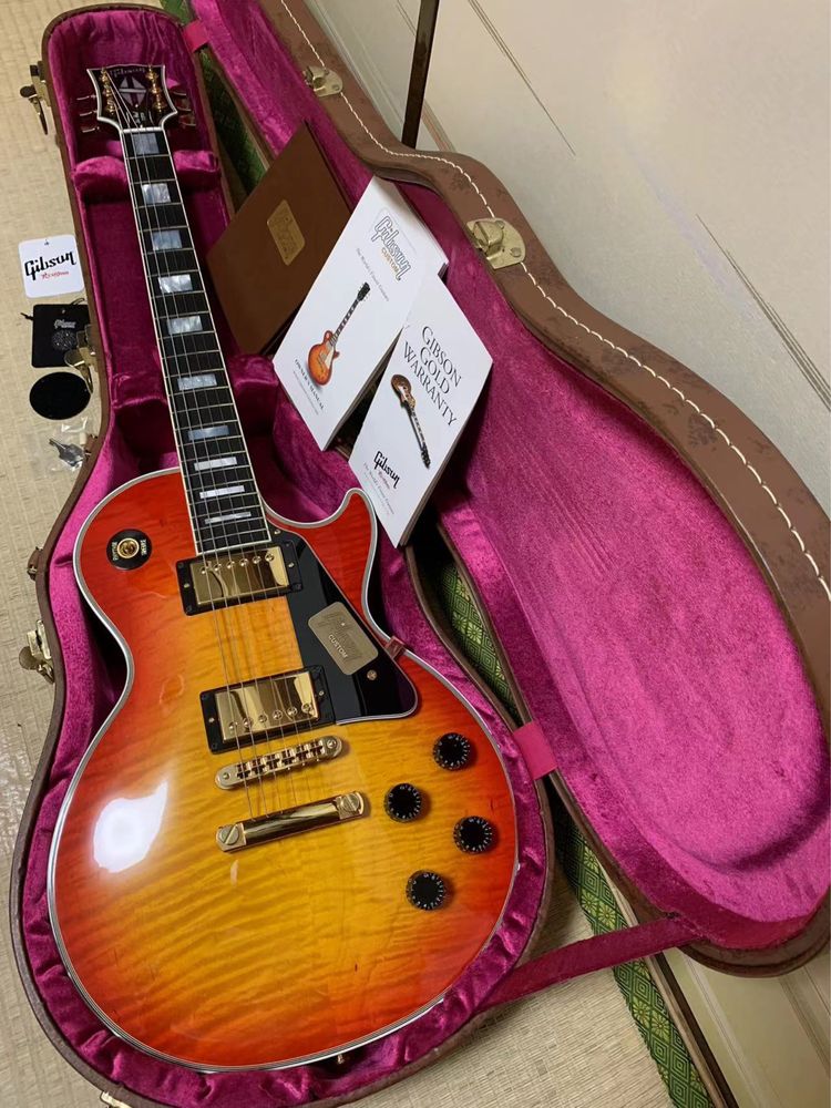 Gibson Les Paul Custom (6000$)