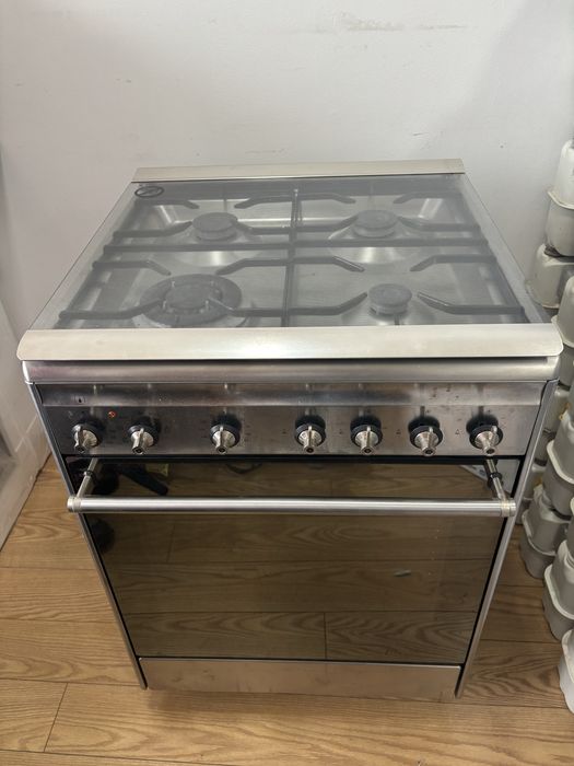 Fogão de cozinha Smeg gás + elétrico
