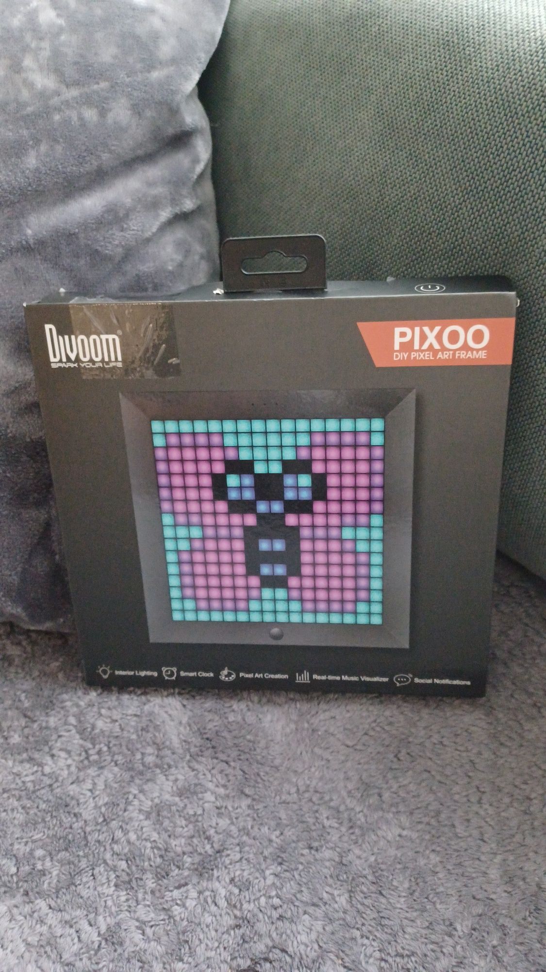 Divoom Pixoo Photo Frame 8,6-calowy ekran LED