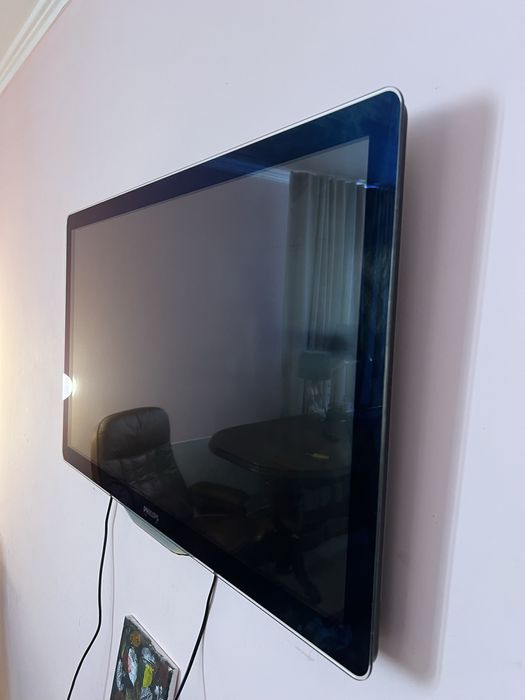Телевізор philips 40pfl8605k з підсвідкою