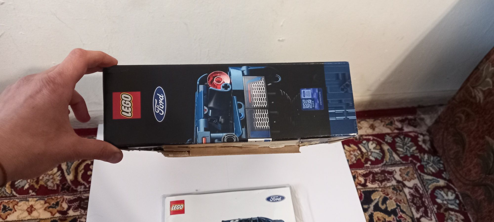 Продам пакування коробку та інструкцію від Lego Technic 42154