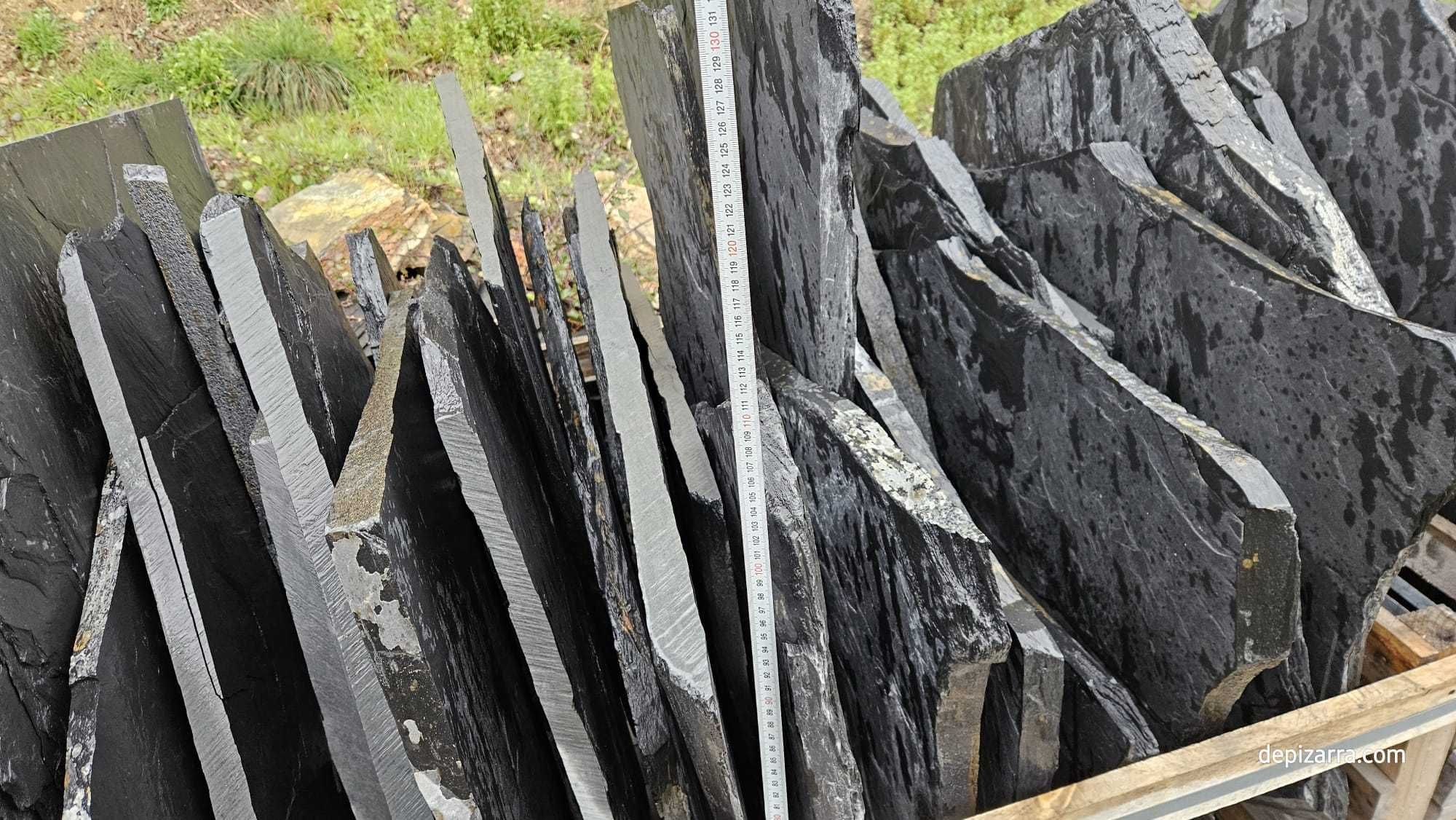 Czarny łupek kamień naturalny nieregularny dziki ścieżki ogrodowy