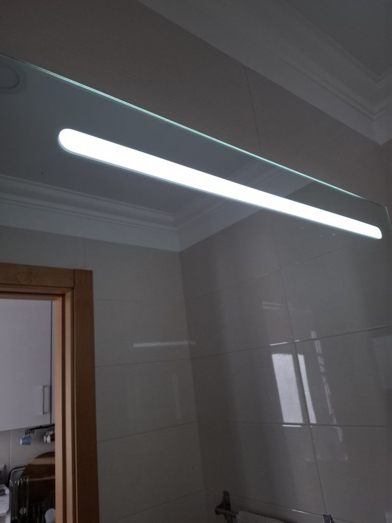 Espelho casa de banho com luz