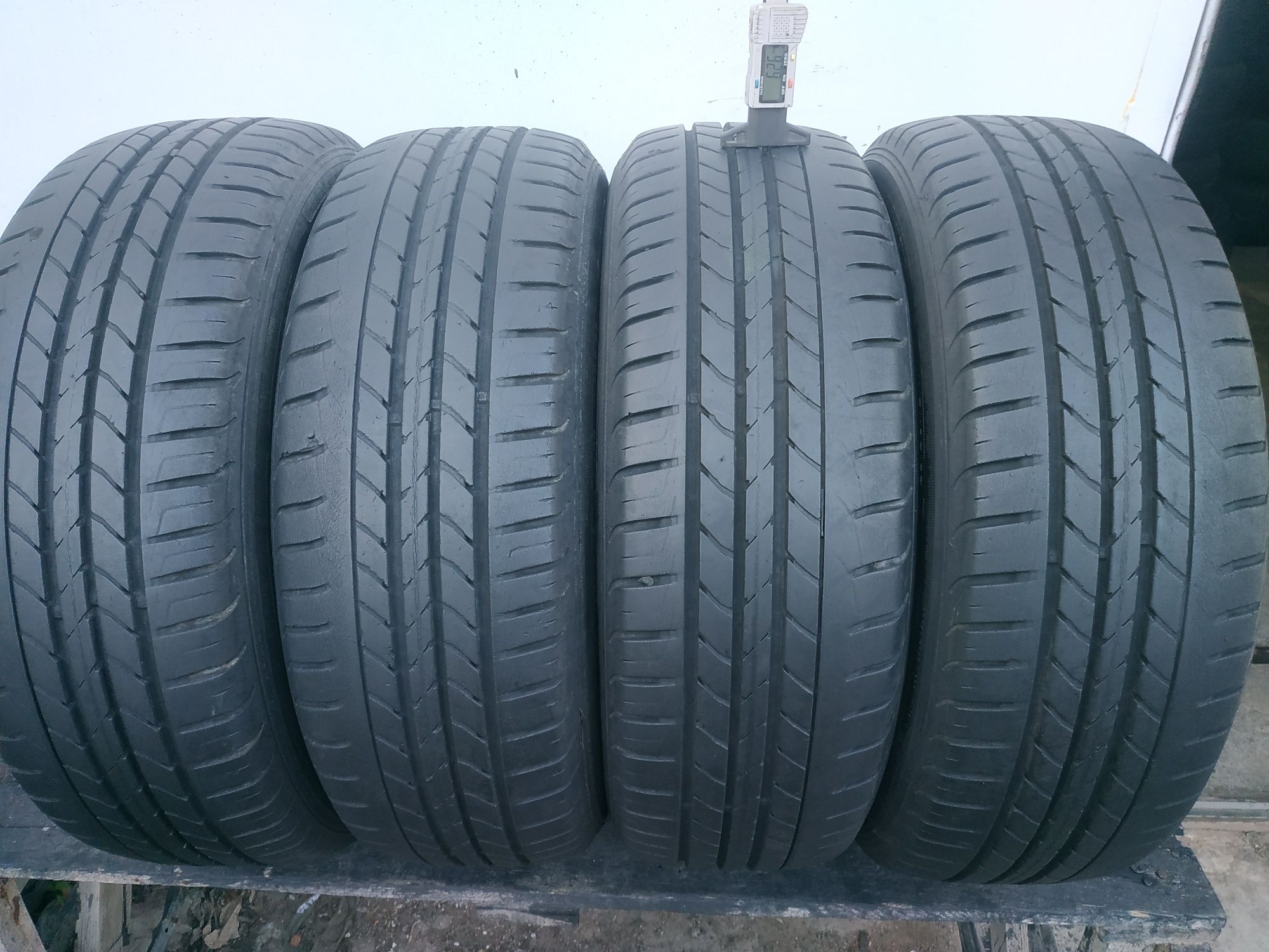 Шины резина лето 185/65 R15 good year Duragrip