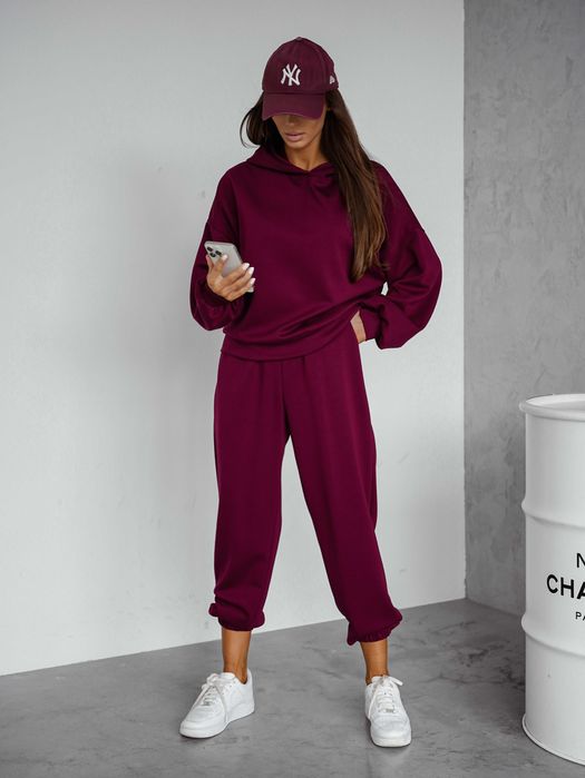 Komplet dresowy damski bordo Roz L/XL  (40/42)