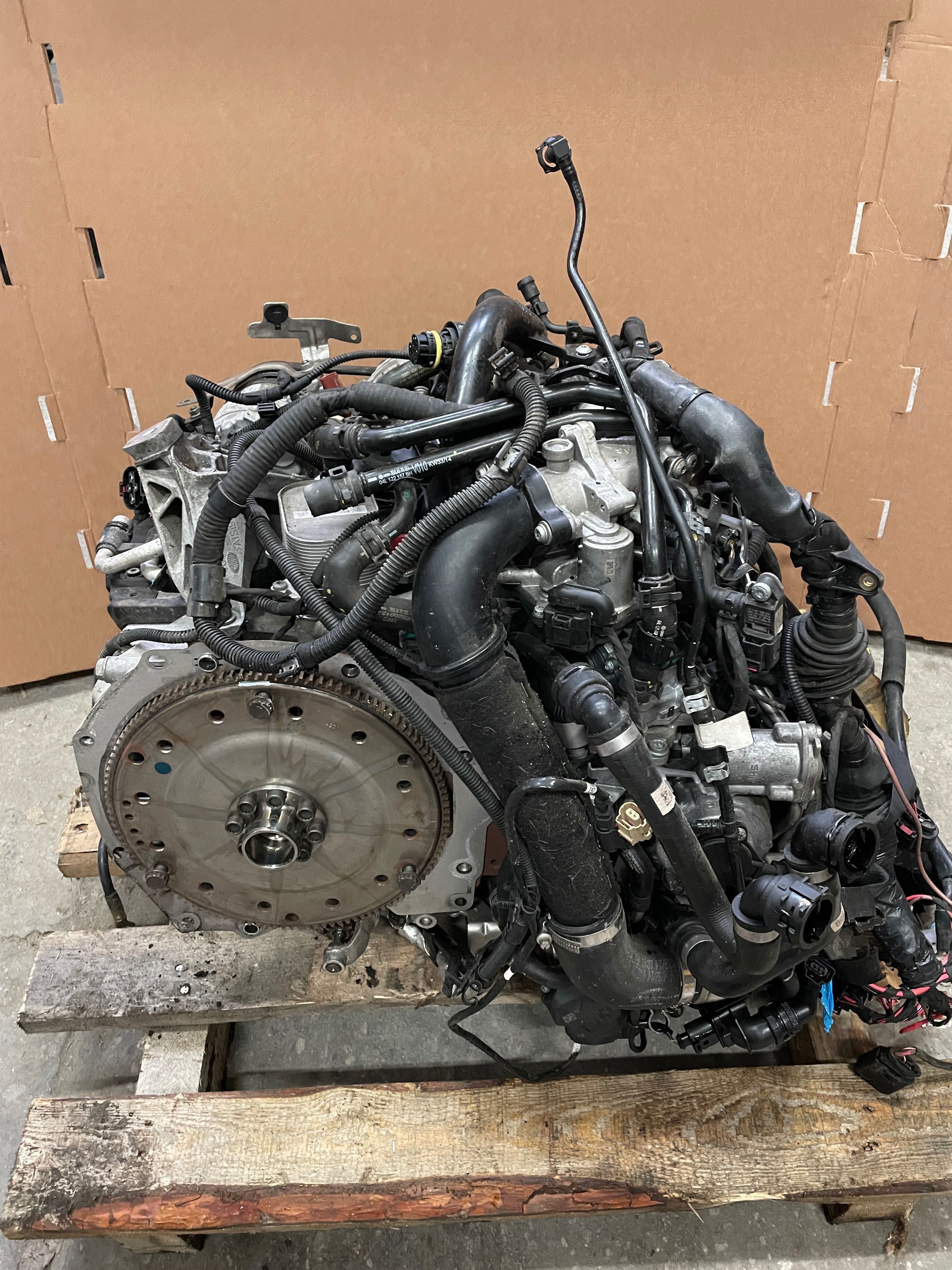 AUDI Q5 A4 A5 A6 2.0 TDI silnik kompletny CNH oryginał