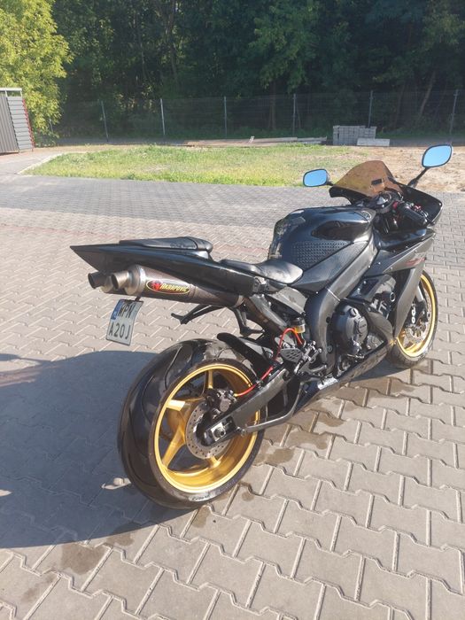 Yamaha R1 zamiana