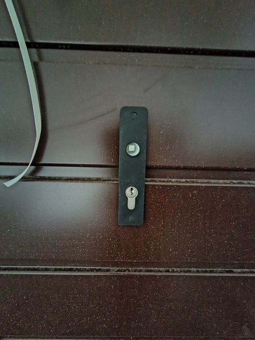 Brama garażowa Wiśniowski nowa dwuskrzydłowa 2430x2225 ciemny brąz