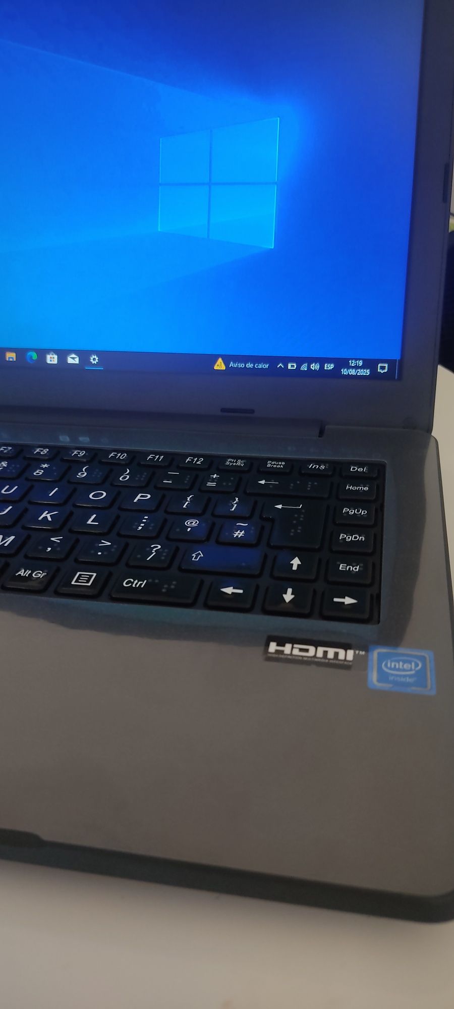 Portáteis i3 8Gb