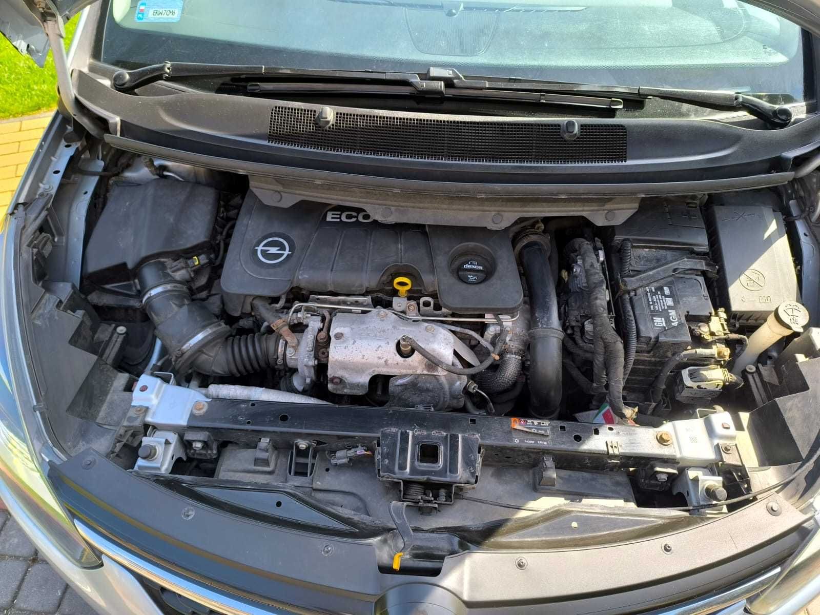 Opel Zafira Tourer 1.6 CDTI • Rodzinny Kompan Gotowy na Wszystko!