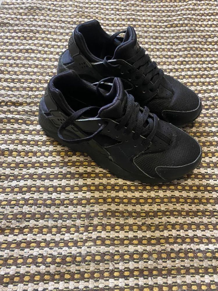 Nike Huarache preto