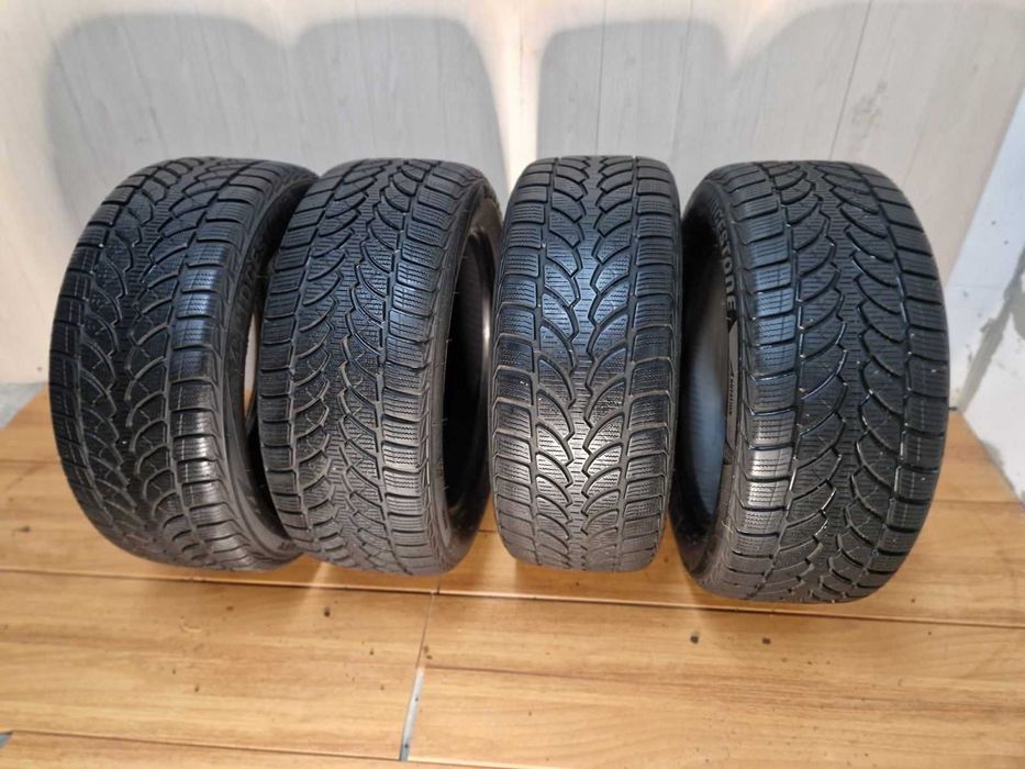 Зимова шина 225/50 R17 Bridgestone Blizzak LM-32