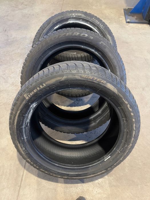 245/45/18 Pirelli Winter SottoZero 3