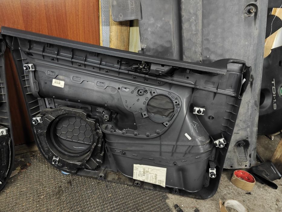 Карти Б/У GOLF-5 2006 року двигун 1.6 МПІ