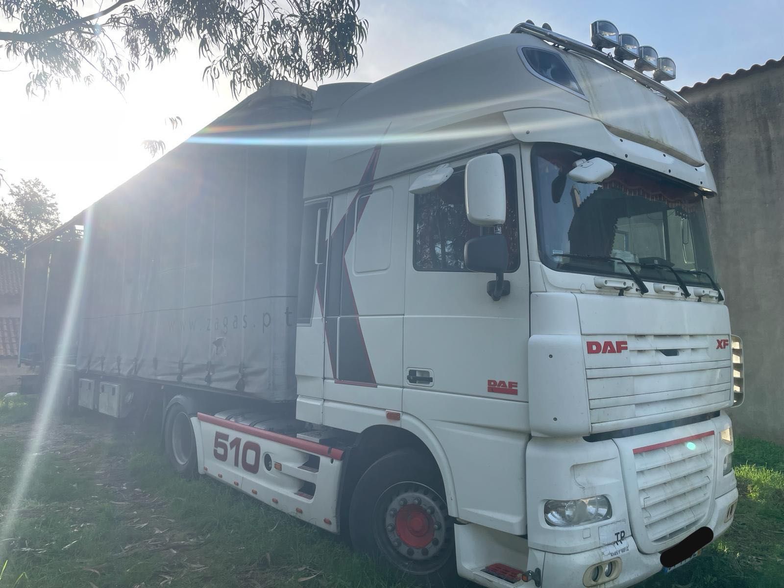 Camião DAF XF510 + reboque