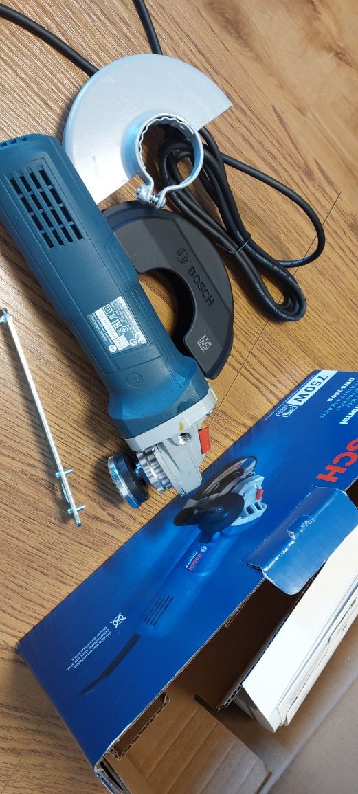 Шліфувальна машинка болгарка BOSCH 750S з регулюванням обертів NEW.