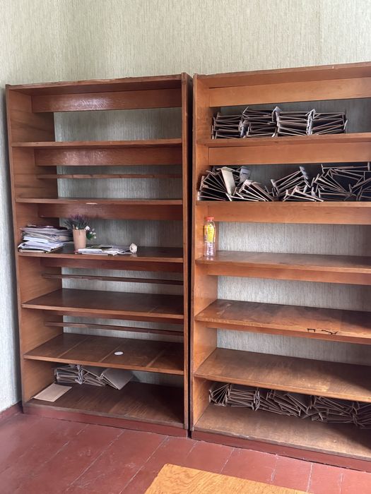 Пррдам стелажі дерев’яні