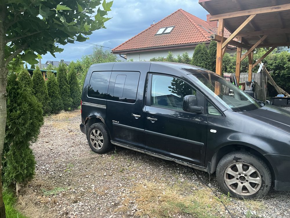Vw caddy 1,9 uszkodzony silnik